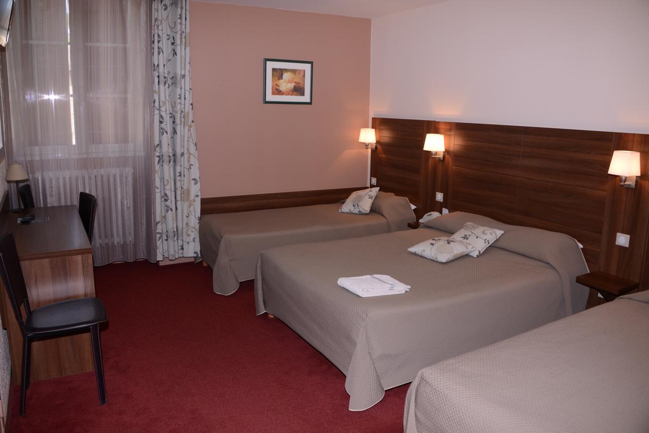 Hotel De Bourgogne La Clayette Kültér fotó